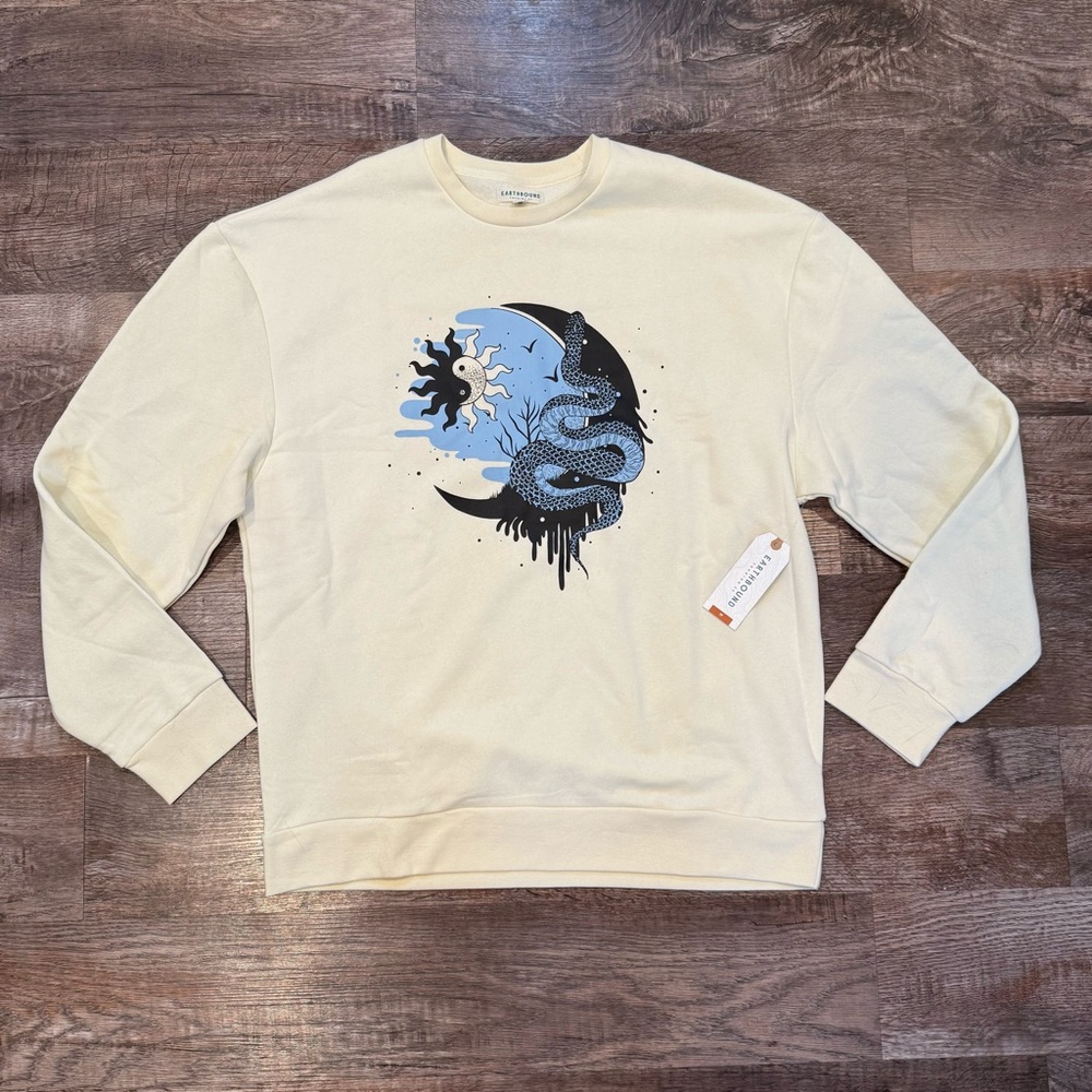 NWT Earthbound Snake Moon Cream Crewneck Sweatshirt Size Medium